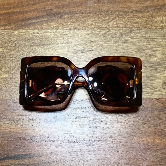 GUCCI 56mm oversized Square Sunglasses main image 11